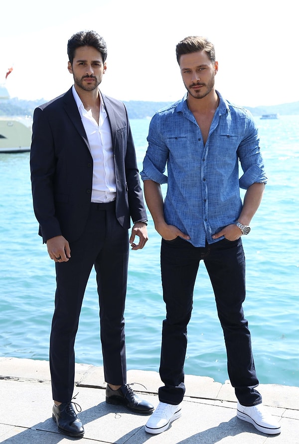 Ekin Mert Daymaz ve Burak Çelik’in 10 yıl önceki halleri sosyal medyada yeniden paylaşıldı.