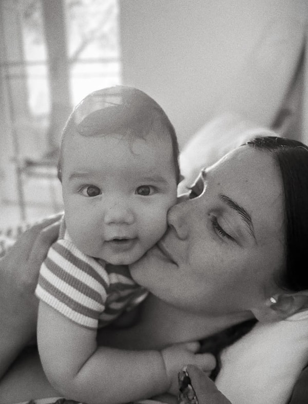 Annesinin minik kopyası olan Fikret Hakan bugün 1 yaşına girdi.