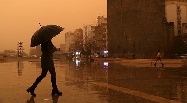 Başta İstanbul olmak üzere Türkiye’de günlerdir etkili olan yağışlar bugün sona ermişti.