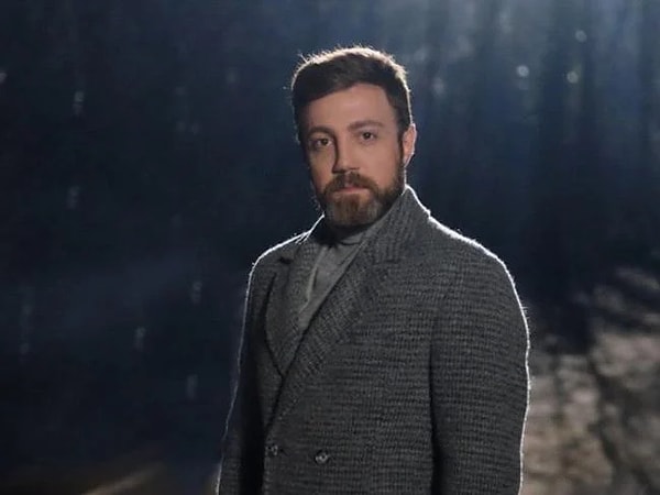 Sevilen oyuncu Ahmet Varlı, Uzak Şehir'e Meryem'in kocası olarak geliyor.