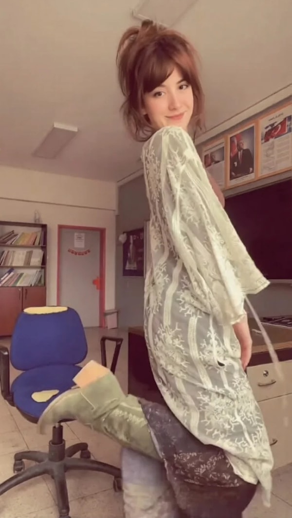 Görevinden istifa eden öğretmenin açıklamaları şu şekilde: