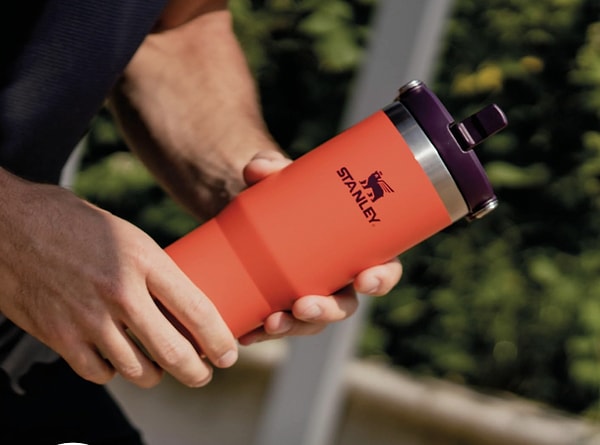 Efsane Geri Döndü: Stanley IceFlow Pipetli Termos!