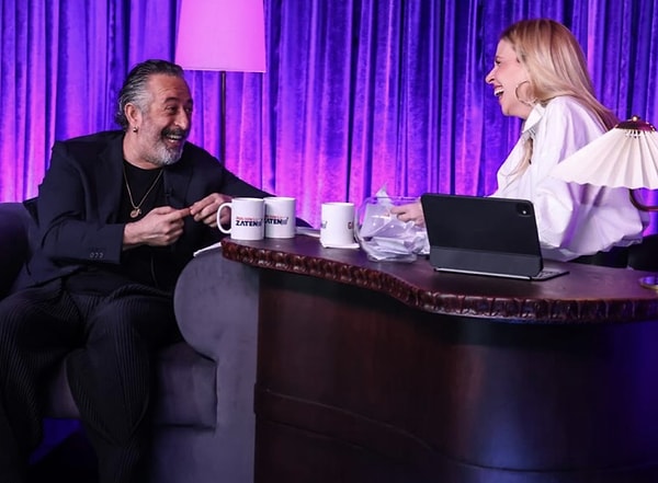 Birkaç ay önce programına Türkiye’nin en popüler komedyenlerinden Cem Yılmaz’ı konuk eden Melis İşiten’in o bölümü ise resmen olay olmuştu.