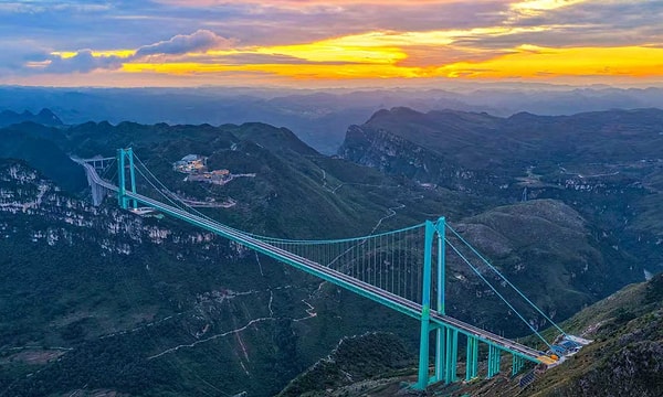 Projenin yıldızı: Dünyanın en yüksek köprüsü