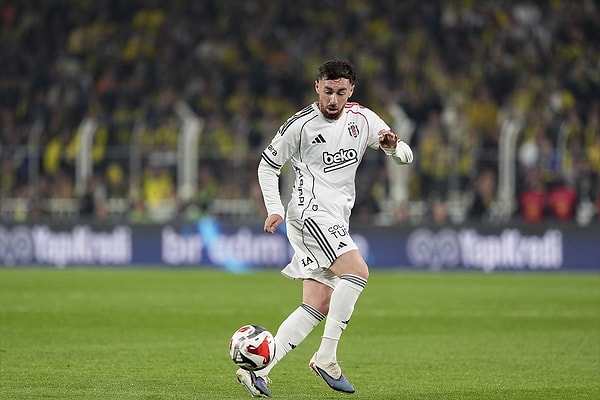 39'da Orkun gole yaklaştı.