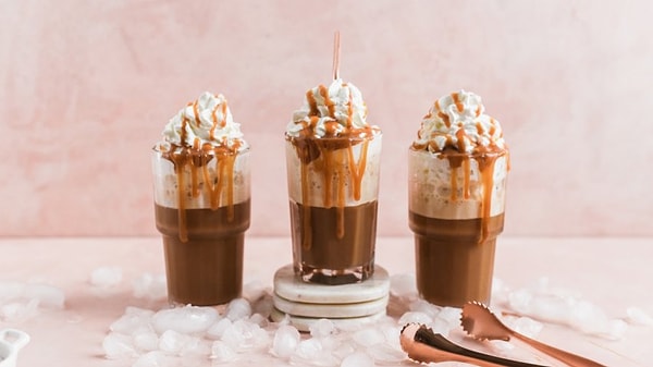 1. Karamelize Bisküvili Frappe