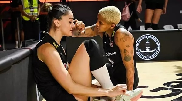 Melissa Vargas ve Zehra Güneş, Filenin Sultanları kadrosunun en parlayan ve en çok konuşulan isimleri arasında yer alıyor.