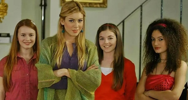 Selena, ilgi çeken hikayesiyle 2000’li yılların favori dizilerinden olmayı başarmıştı.