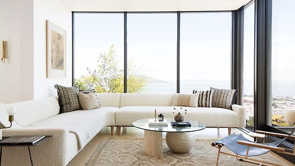 3. Boş olmayan ama minimal görünen ortamlar oluşturuluyor.