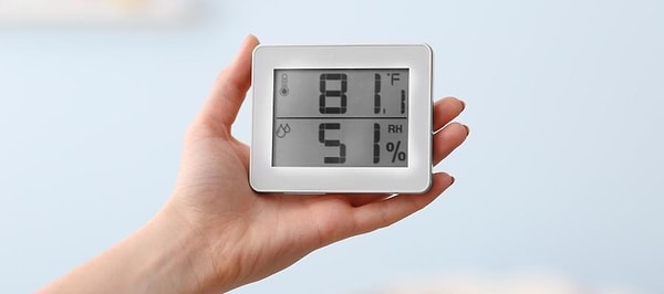 Evdeki nem oranını dengelemeniz gerekiyor.