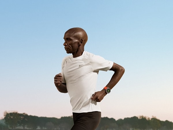 Eliud Kipchoge İmzalı Dijital Koç: Akıllı Saatlerde Yeni Dönem