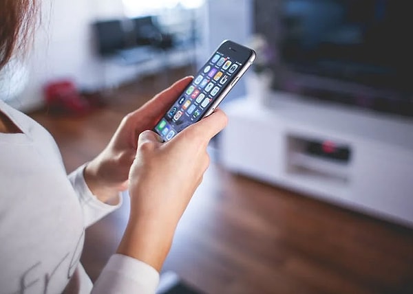 İşten Çıkarılınca Şirketin Tüm İletişim Bilgileri Kayboldu