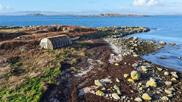 İlgili emlak acentesi tarafından yayımlanan bilgilendirme metninde, mülkün lojistik zorluklarına dair kapsamlı bir güvenlik uyarısı yer alıyor.