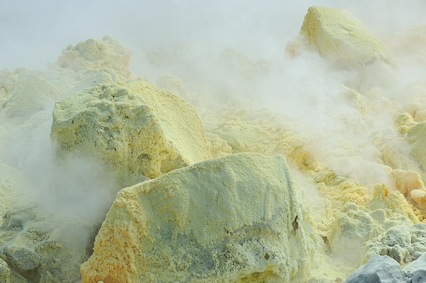 Beyaz hidrojen düşük maliyetli ve sıfır emisyonlu yapısıyla sürdürülebilir bir alternatif sunuyor.