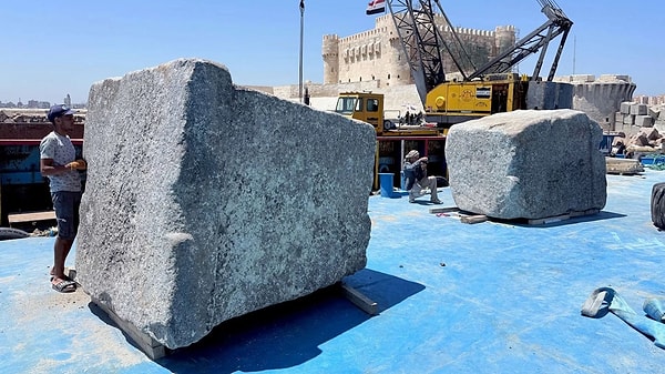 Proje kapsamında gün yüzüne çıkarılan devasa bloklar, antik dönemdeki Mısır ve Yunan mimari sentezinin en somut örneklerini oluşturuyor.