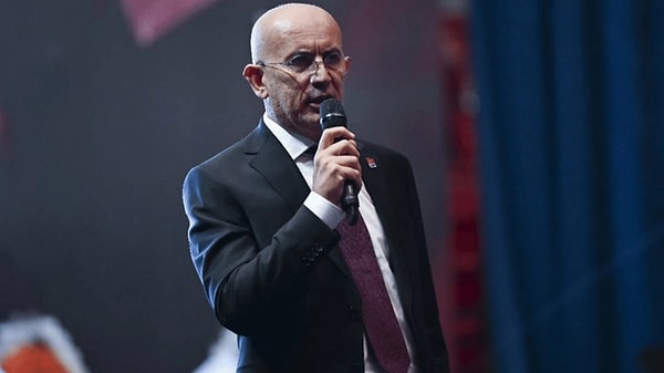 Cumhuriyet Halk Partisi (CHP) Ankara İl Başkanı Ümit Erkol, İzmir'de yürütülen kooperatif soruşturması kapsamında gözaltına alındı.