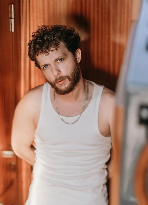 Mehmet Aykaç Uzak Şehir'e geliyor.