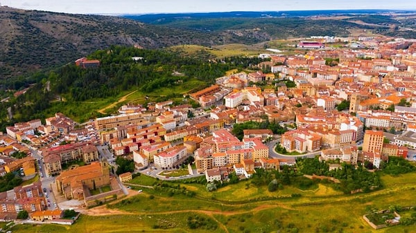 Ücretsiz ev, garantili iş... Köy hayatına yeni bir başlangıç fırsatı