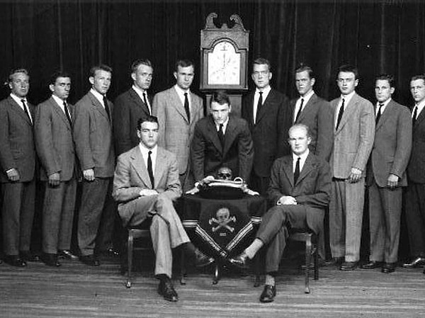 "Neden Kimse Konuşmuyor?" Sorusu Hâlâ Yanıtsız!