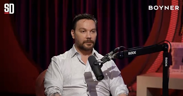 Sinan Akçıl milli takım marşı için hazırlıklara başlayan ilk isim olmuştu.