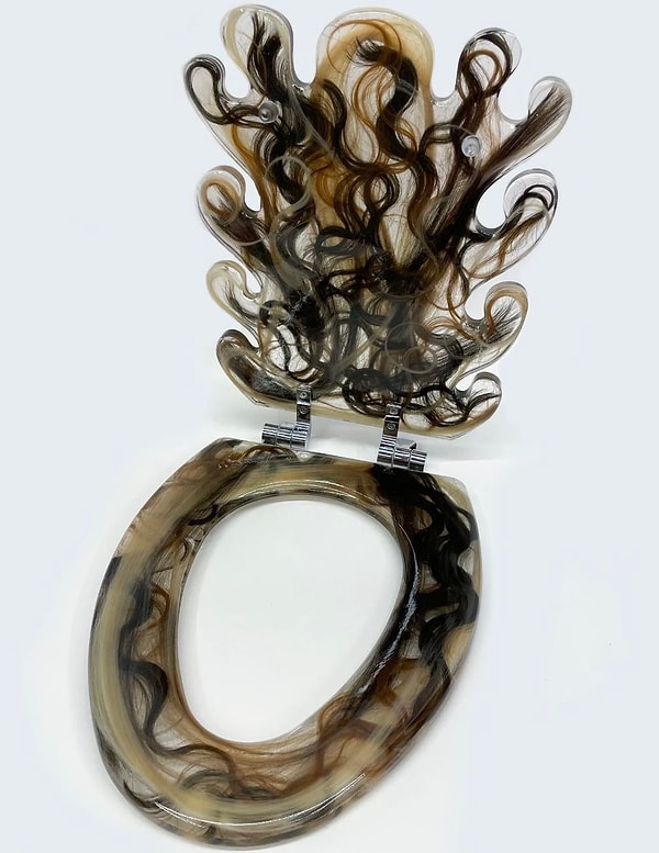 3. Her yerde saçlar, yerlerde saçlar...