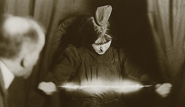 Su Elementi Burçlarının Paranormal Bağlantısı