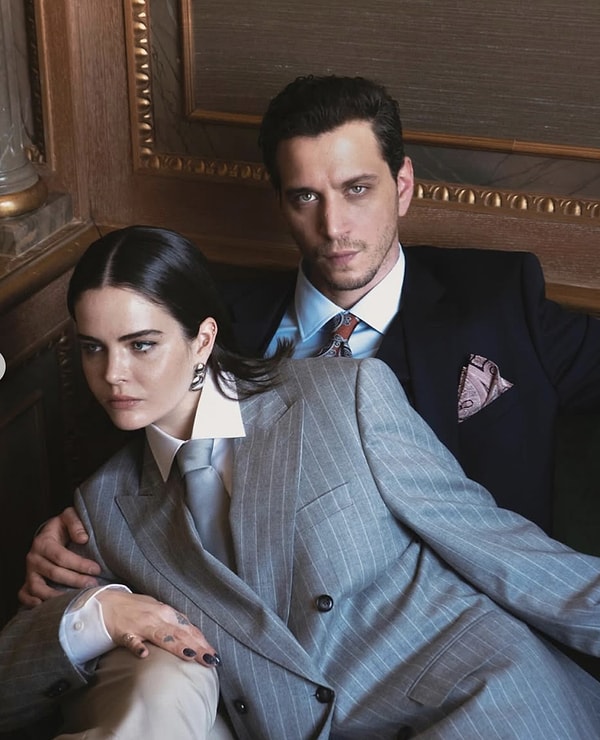 Son yıllarda yakaladığı çıkışla adından sıkça söz ettiren Selahattin Paşalı, özellikle Aşk 101 ve Pera Palas’ta Gece Yarısı gibi yapımlarla geniş bir hayran kitlesine ulaştı.