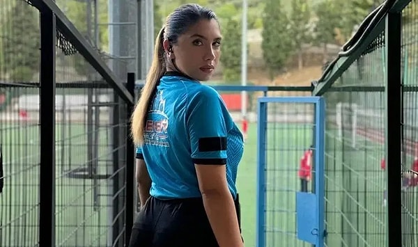 Hakemlikten ihraç edilmişti.