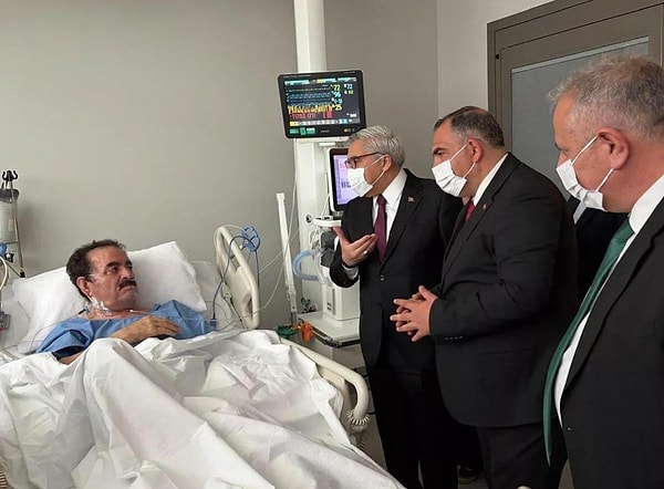 Evinde rahatsızlanmasının ardından hastaneye kaldırılan  İbrahim Tatlıses'in safra kesesi kaynaklı bir enfeksiyon geçirdiği ve ameliyata alındığı açıklanmıştı.