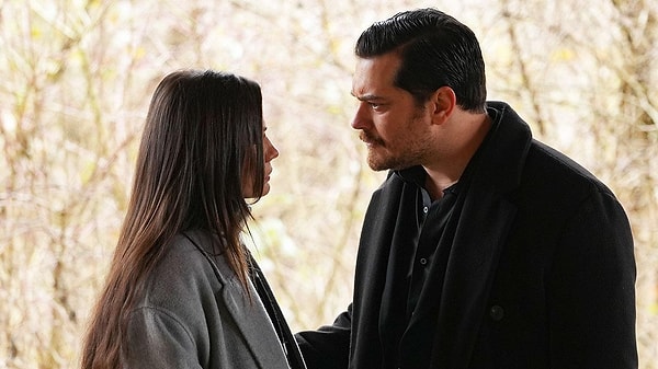 Demet Özdemir ve Çağatay Ulusoy'un başrollerini paylaştığı Eşref Rüya dizisi üçüncü sezon hazırlıklarına başladı.