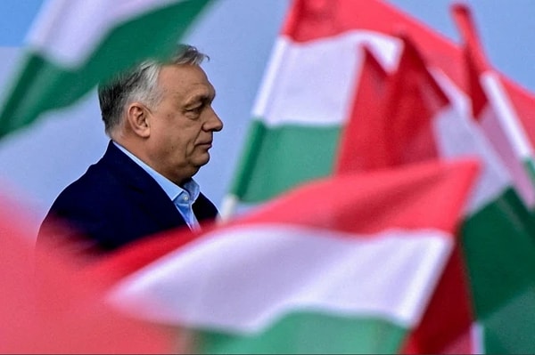 Orban'a göre bu seçim "savaş ve barış arasında bir tercih" demek.