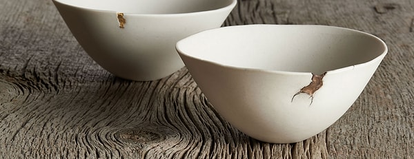 Bireyselliğimizi koruma arzumuz ise Japonların kadim Wabi-Sabi felsefesini dijital çağın merkezine taşıyor.