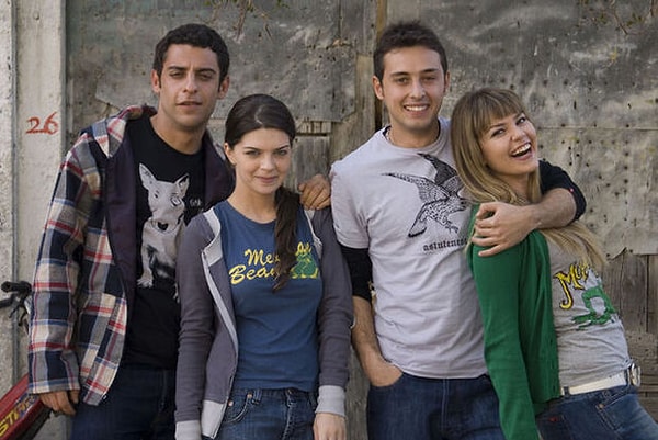 Kavak Yelleri Türk dizi geçmişinin unutulmaz yapımlarından.