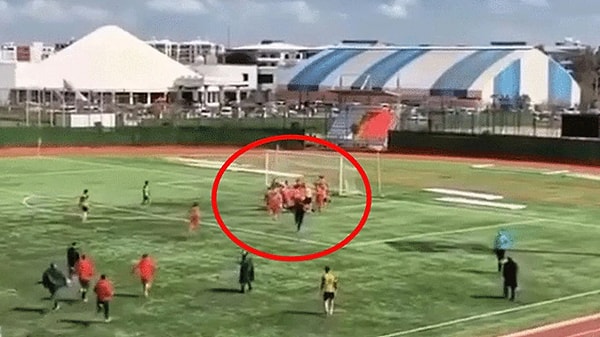 Yaptığı faul sonrası tutuklandı.