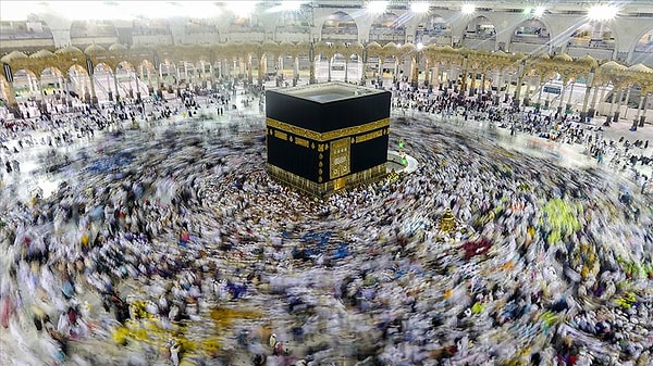 İzinsiz ibadete para cezası verilecek.