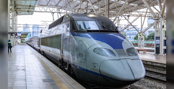 After the cessation of commercial activities, the station had served for a while for touristic purposes.