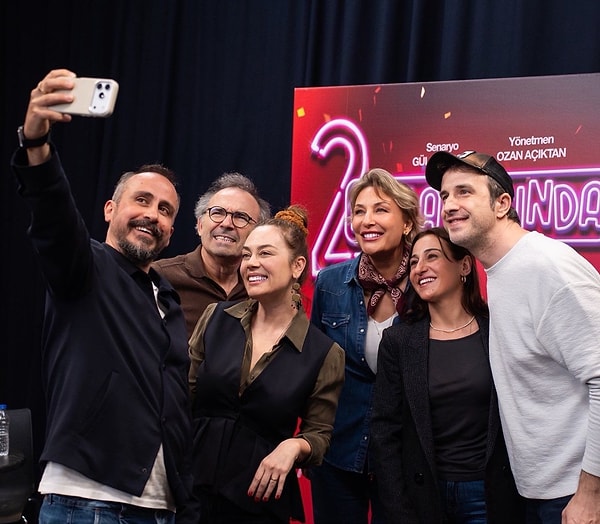 2 Aile Arasında filmi için ünlü oyuncular yeniden bir araya geldi.