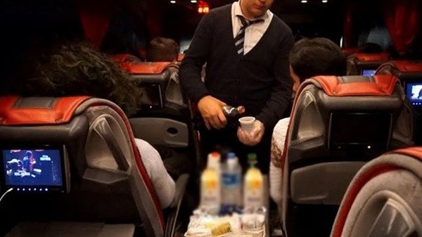 İddialara göre bütçelerini dengelemekte zorlanan bazı işletmeler, araç içi ikramları tamamen kaldırmayı planlıyor.