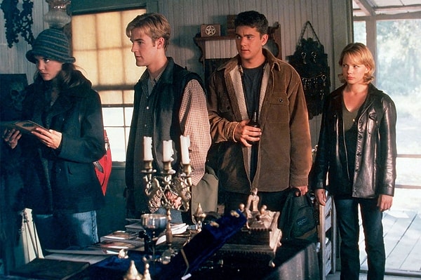 12. Dawson's Creek (1998-2003)