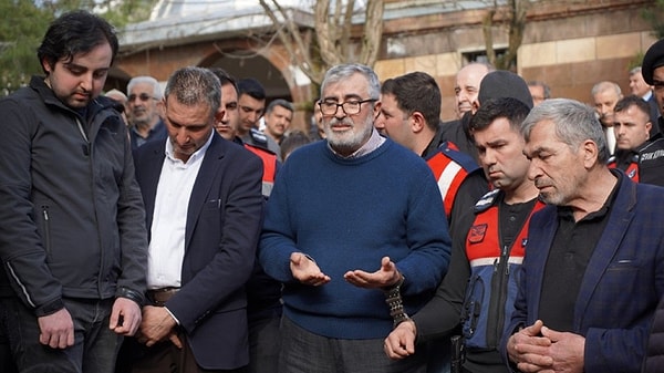 Akgündüz'ün cenazesi defnedilmek üzere memleketi Siirt'te getirildi.