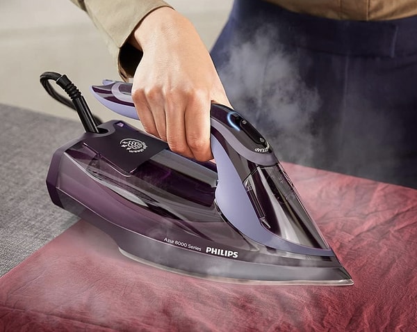 Sıfır yanık riski: Philips 8000 Serisi Azur Ütü!