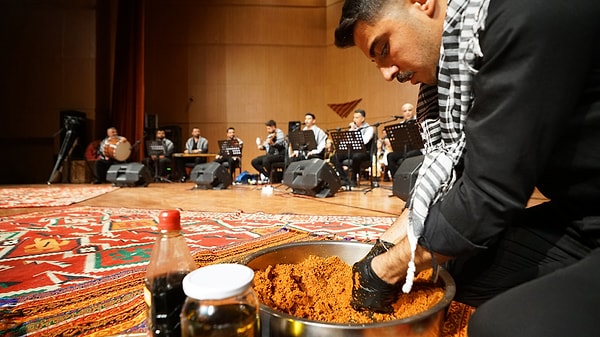 Sıra Gecesi Nasıl Düzenlenir? Organizasyon Rehberi