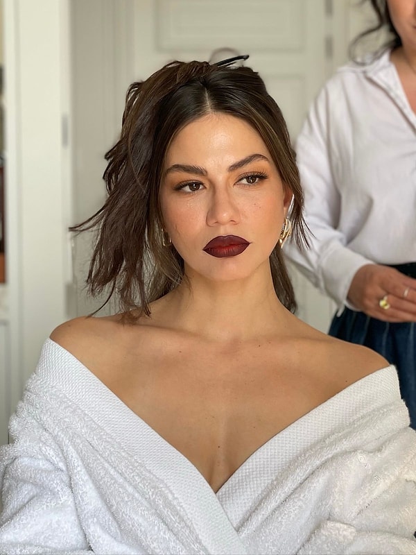 Demet Özdemir's Personal Life: Past Romances and Much-Talked-About Love Affairs