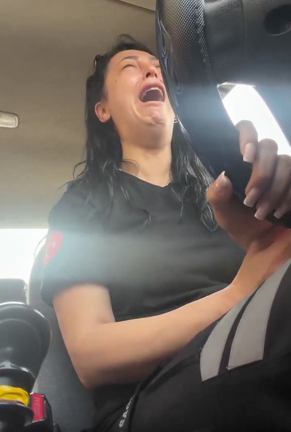 Okul saldırısı sonrası yaşadıkları karşısında duygusal zorluk yaşayan 112 çalışanının paylaştığı video gündem oldu.