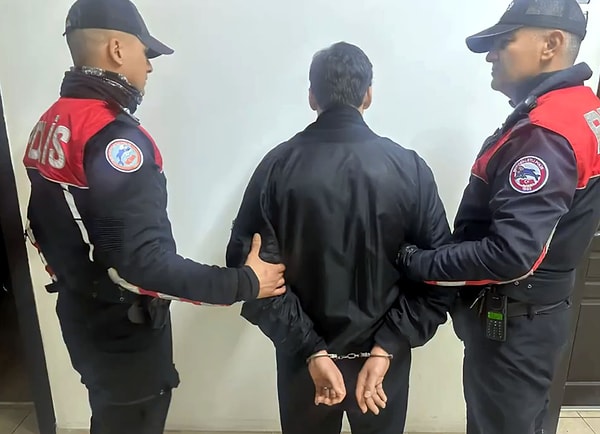 Geçtiğimiz aylarda grup üyelerinden çok sayıda kişi gözaltına alınmıştı.