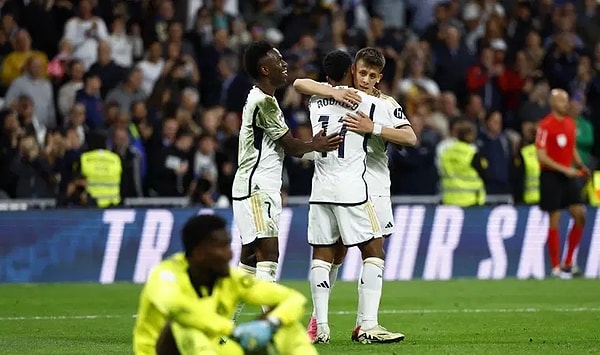 Arda Güler rahat, gidecekler listesinde adı yok.