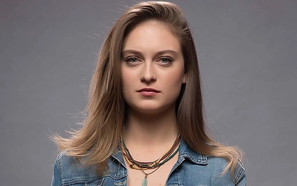 Elifcan Ongular, Doğukan Güngör'lü Haysiyet dizisinin kadrosuna dahil oldu.