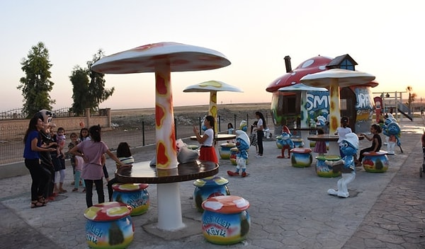 "Şirinler Köyü" temalı parklar, hukuki risk oluşturdu.