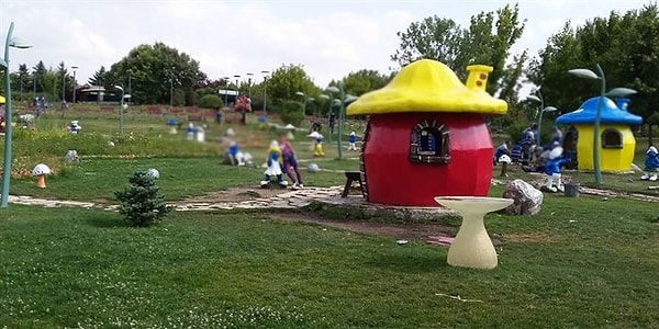 Telif hakları 2062'ye kadar devam ediyor.