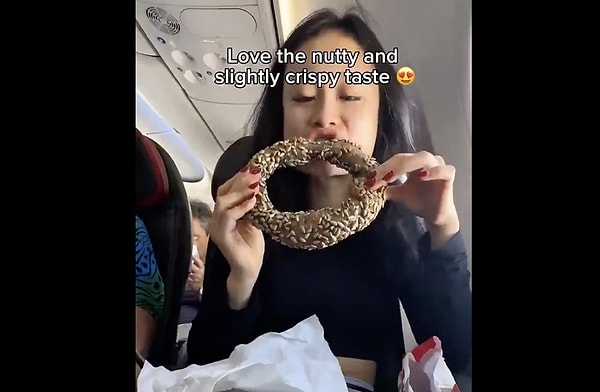 Bardak sulara anlam veremedi.